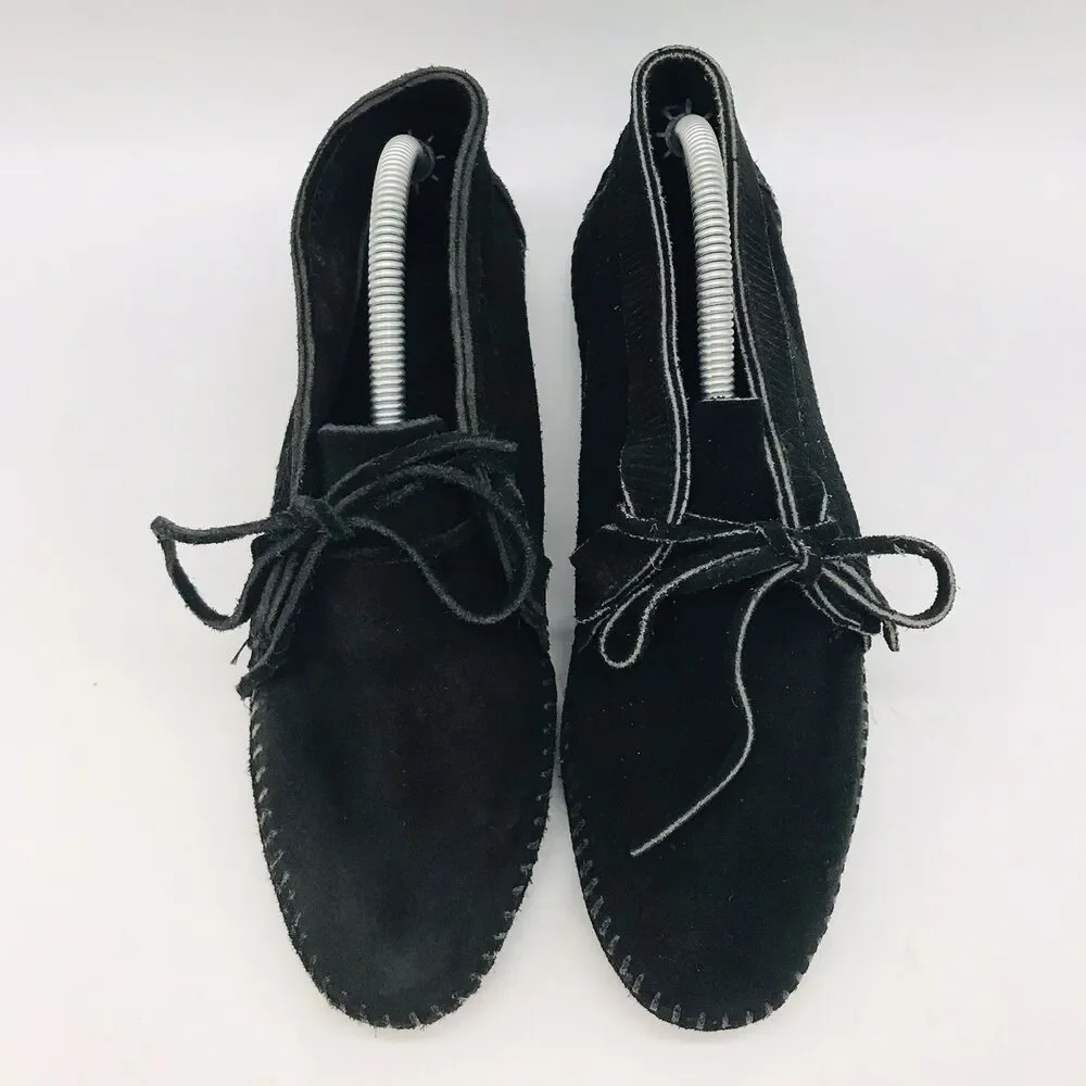 Minnetonka 459 moccasins